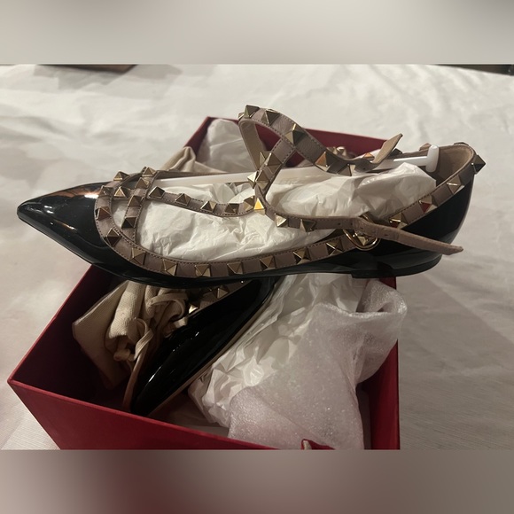 Valentino Shoes in size 39 - Picture 3 of 3